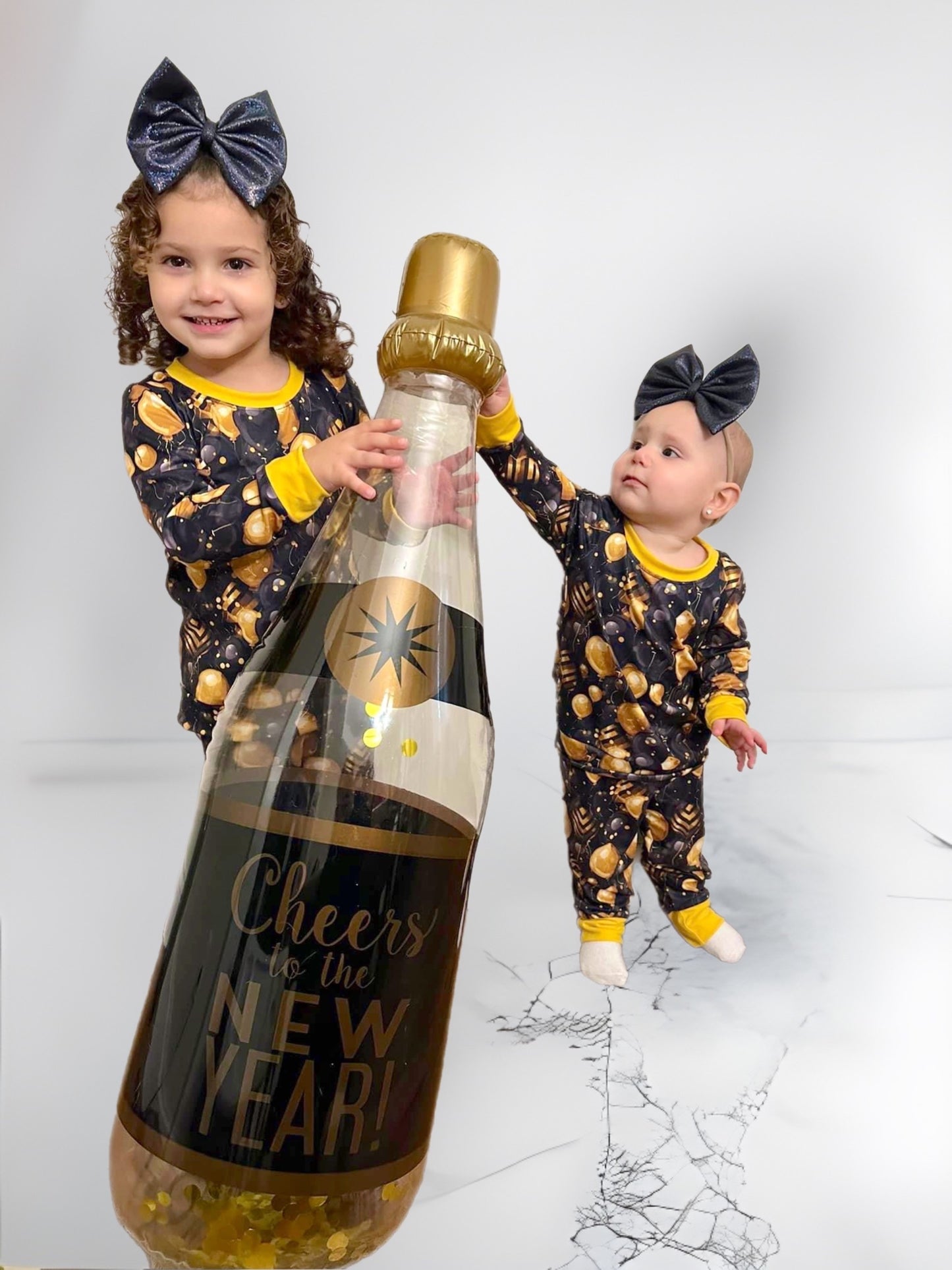 0-3, 3-6, 6-12, 18-24, 3T, 4T ʀᴇᴀᴅʏ ᴛᴏ ꜱʜɪᴘ Ringing in the New Year Exclusive Lounge