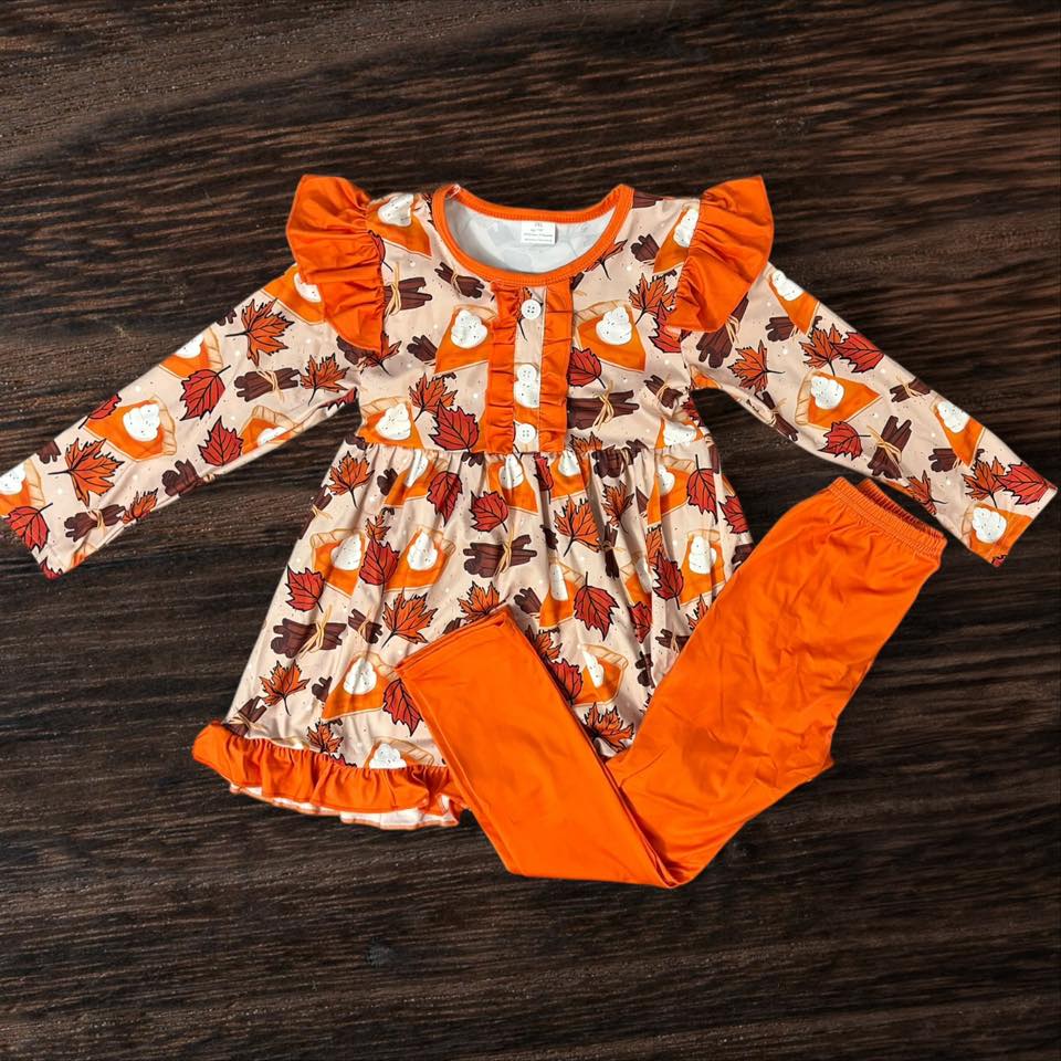 7-8 Thanksgiving Pie Set *CLOSEOUT SALE*