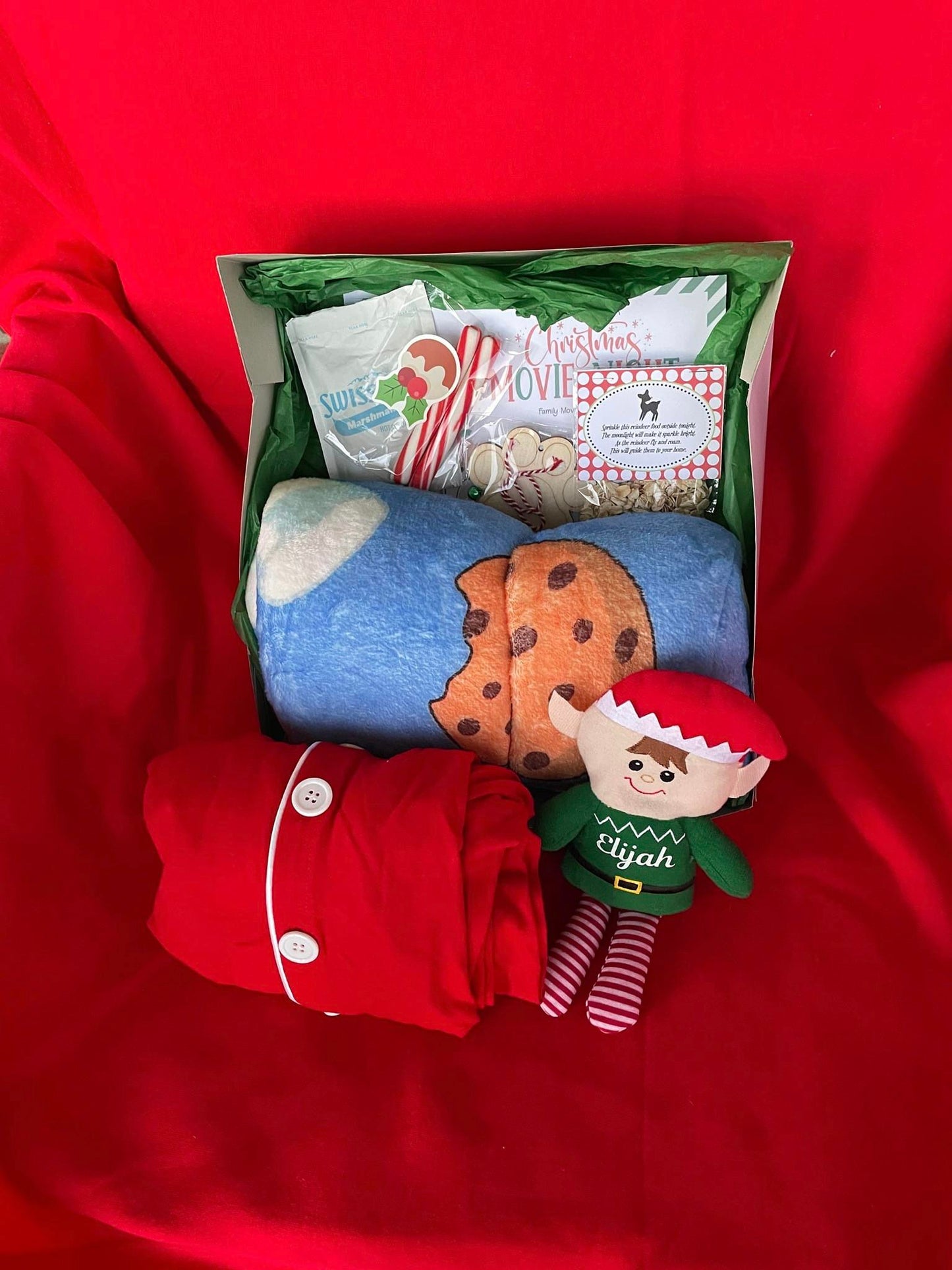 Basic Christmas Eve Box (30x40" Blanket/Personalized Gingerbread Plush/Pajamas)